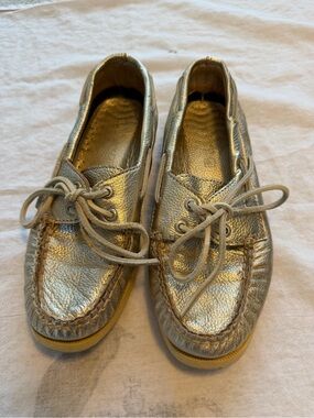 Sperry Top Sider Metallic Gold Leather Boat Shoes with Laces